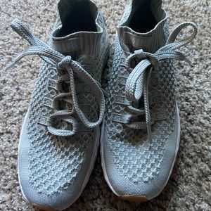 NoBull Project Runners